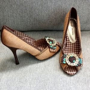 Women's peep toe heel